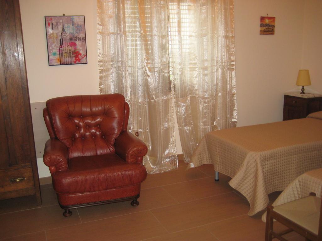 Bed and Breakfast La Quercia Cosenza Habitación foto